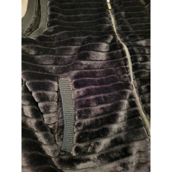 New Black Soft Plush Zip Up Vest  Cable And Guage Size L - Picture 2 of 7